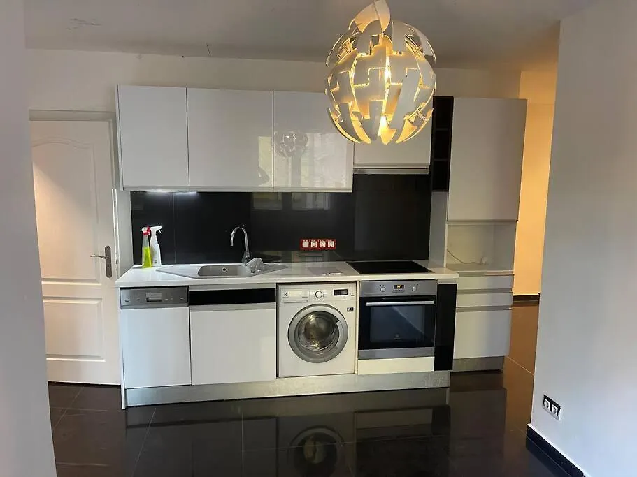 Apartment In Wien Mariahilferstrasse/Schwendermarkt 0*, Vienna Austria